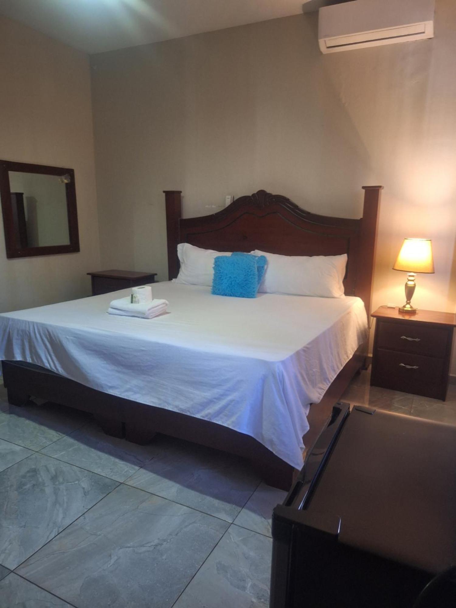 Hotel Enrique II Zona Colonial Vista Al Malecon Santo Domingo Zewnętrze zdjęcie
